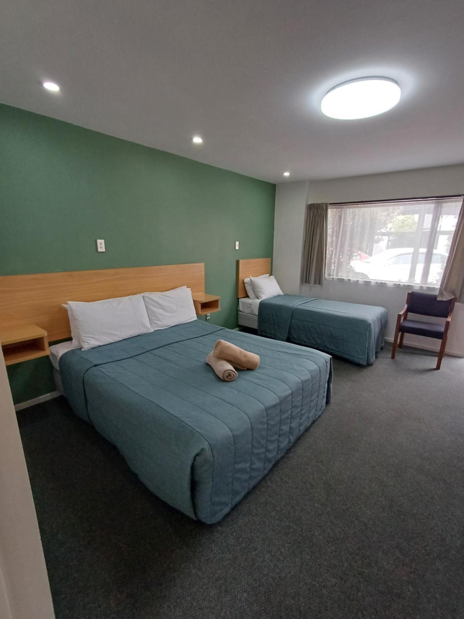 Gothic Heights Motel Christchurch Habitación foto