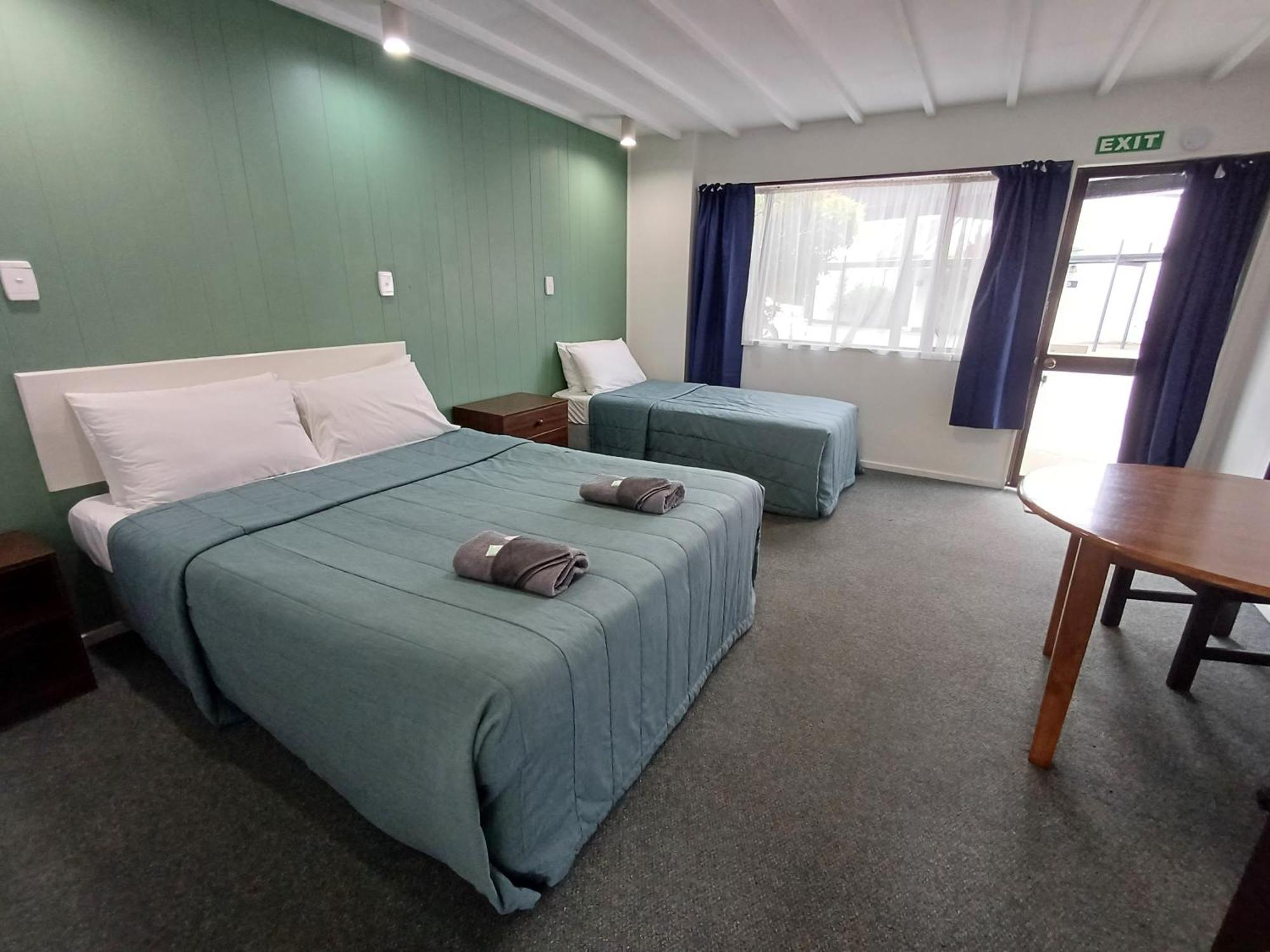 Gothic Heights Motel Christchurch Habitación foto